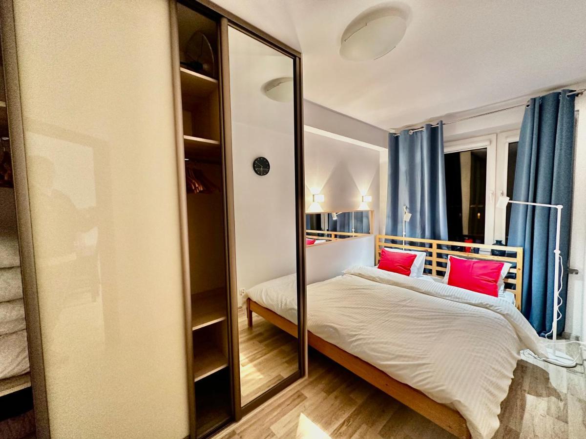 Decor 3 Metro Fast Wifi 1Gbs 80'Tv Hbo Disney Appletv 华沙 外观 照片
