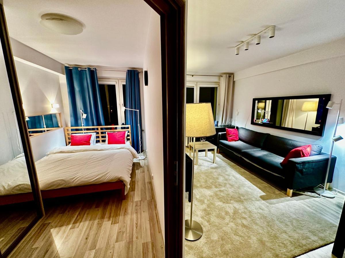 Decor 3 Metro Fast Wifi 1Gbs 80'Tv Hbo Disney Appletv 华沙 外观 照片